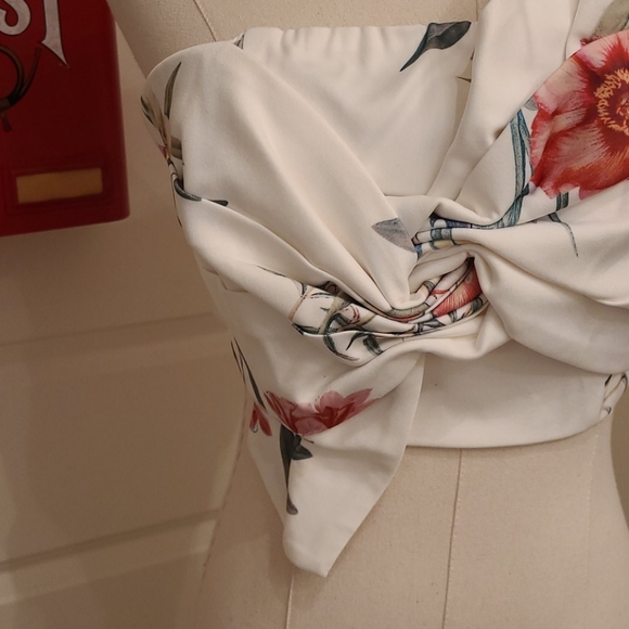 Super Cute SAMPLE Bandeau Top - Picture 3 of 9